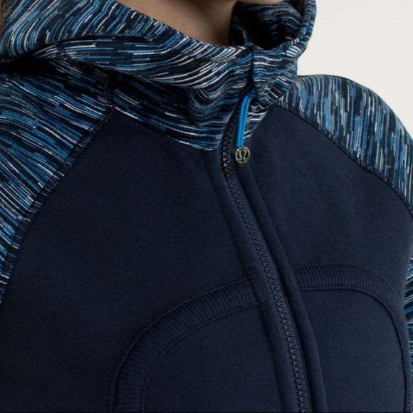 LULULEMON- Scuba Hoodie Stretch Lined Hood - Picture 4 of 13